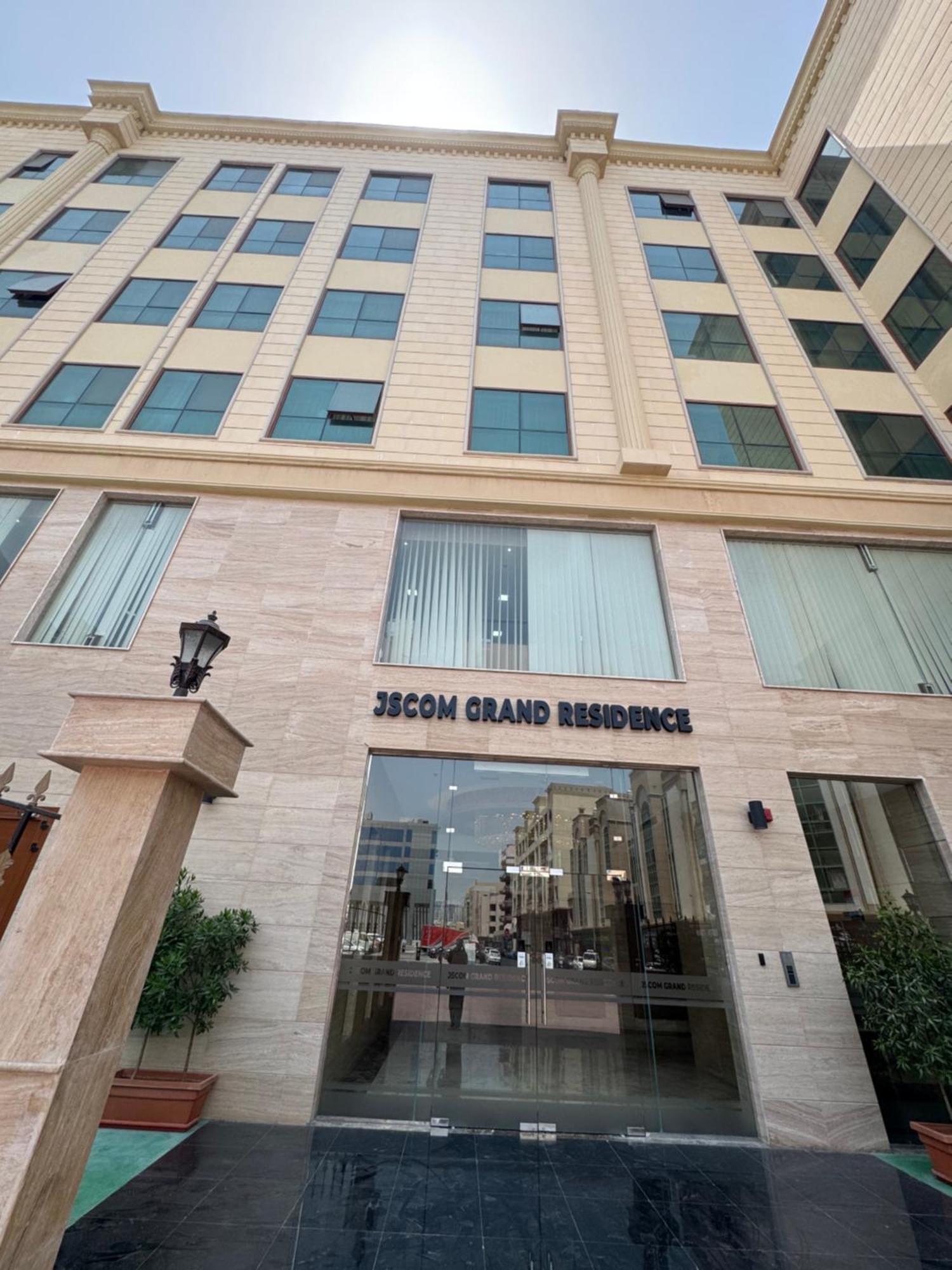 Luxe Spacious 1 Bedroom Dubai